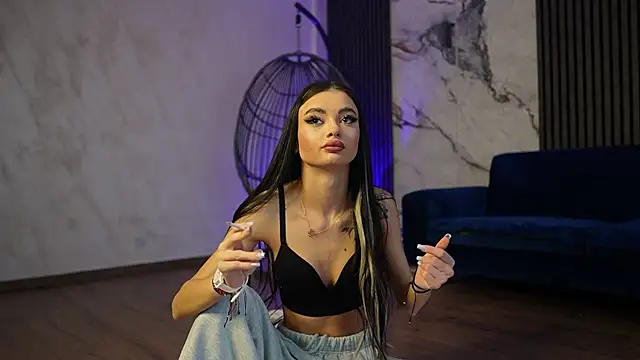 RachelRavee online show from April 2026 04:19:02 AM