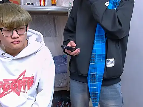 Snapshot of KK-cuteboy chatting on December 2025 10:21:02 AM KK-cuteboy online show from December 2025 10:21:02 AM