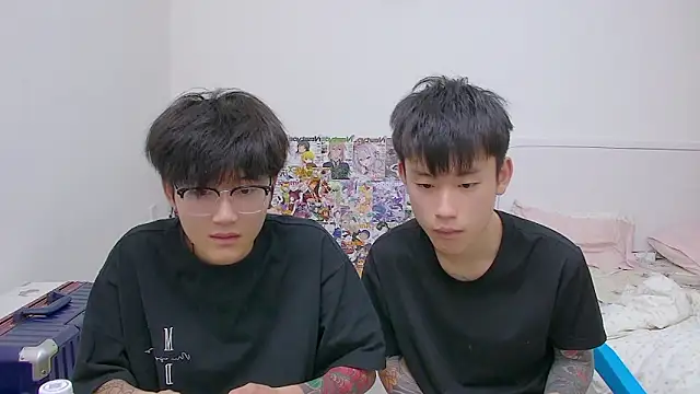 KK-cuteboy online show from May 2026 12:55:02 PM