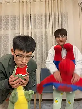 Snapshot of KK-cuteboy chatting on October 2025 12:40:02 PM KK-cuteboy online show from October 2025 12:40:02 PM