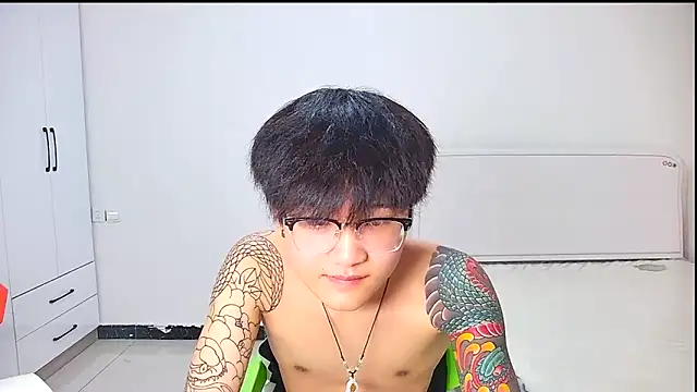 KK-cuteboy online show from May 2026 03:22:02 PM