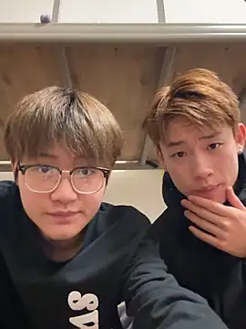 Snapshot of KK-cuteboy chatting on December 2025 10:47:02 AM KK-cuteboy online show from December 2025 10:47:02 AM