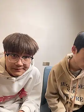 Snapshot of KK-cuteboy chatting on November 2025 11:58:01 AM KK-cuteboy online show from November 2025 11:58:01 AM