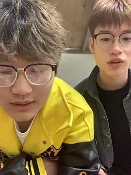 Snapshot of KK-cuteboy chatting on November 2025 12:49:01 PM KK-cuteboy online show from November 2025 12:49:01 PM