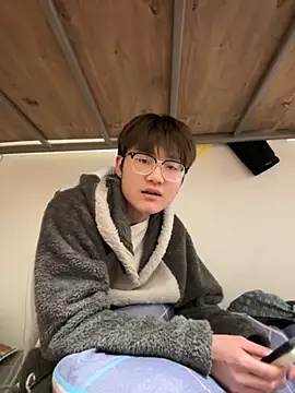 Snapshot of KK-cuteboy chatting on December 2025 02:49:02 PM KK-cuteboy online show from December 2025 02:49:02 PM