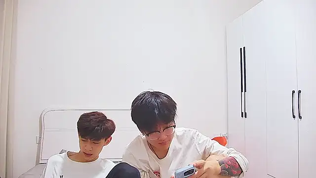Snapshot of KK-cuteboy chatting on June 2026 11:55:01 AM KK-cuteboy online show from June 2026 11:55:01 AM