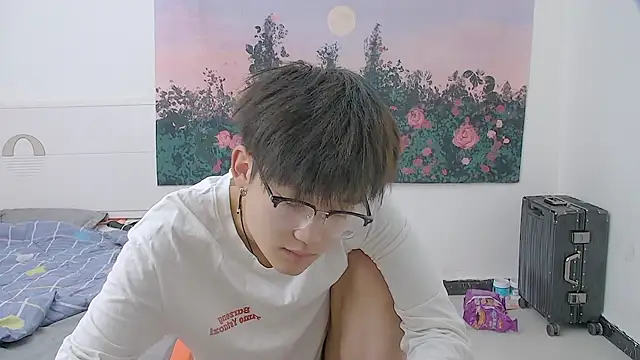 Snapshot of KK-cuteboy chatting on June 2026 08:55:01 AM KK-cuteboy online show from June 2026 08:55:01 AM