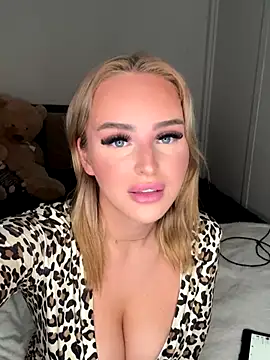 spicycharxx online show from October 2025 01:41:02 AM