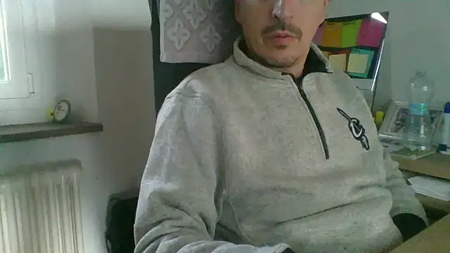 Kawayleo online show from November 2025 11:11:02 AM