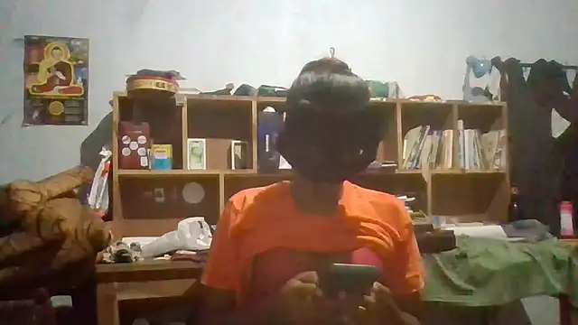 Nora-2003 online show from April 2026 11:17:02 PM