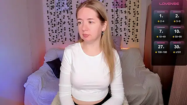 Evaa Braunn online show from December 2025 02:10:02 AM