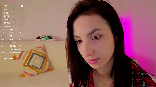 Snapshot of coochyy_ chatting on October 2025 11:12:01 AM coochyy online show from October 2025 11:12:01 AM