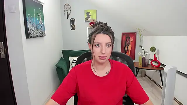 BettyJamess online show from October 2025 05:32:02 PM