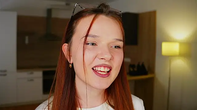 RonnieSchmertz online show from October 2025 05:10:02 PM