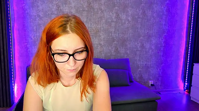 Snapshot of scarleteyes_ chatting on November 2025 06:06:02 AM scarleteyes online show from November 2025 06:06:02 AM