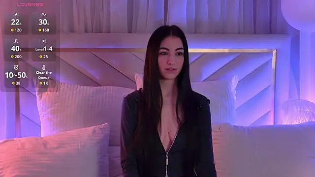 BettyLeen online show from December 2025 05:11:01 AM