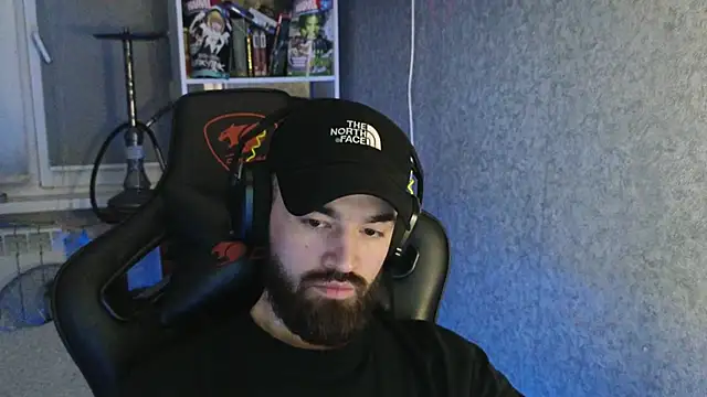 Nik Namee online show from November 2025 09:04:01 PM