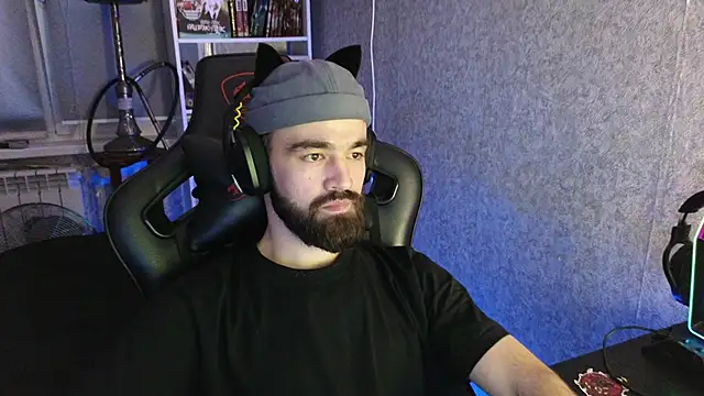 Nik Namee online show from October 2025 01:37:02 AM