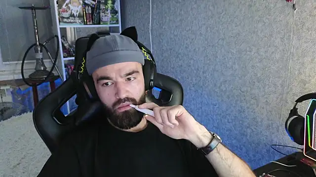 Nik Namee online show from November 2025 04:35:02 AM