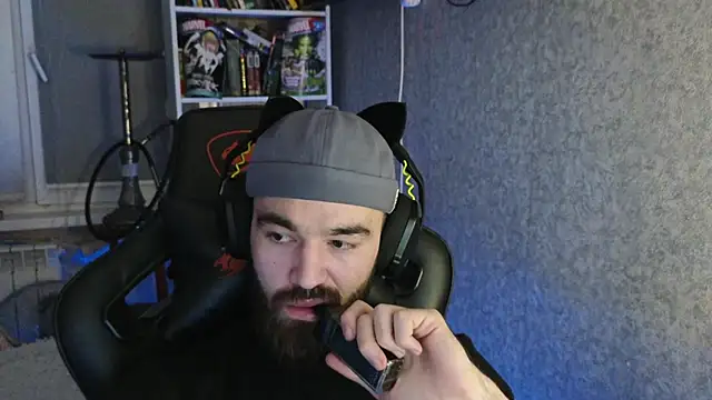 Nik Namee online show from December 2025 05:47:02 PM