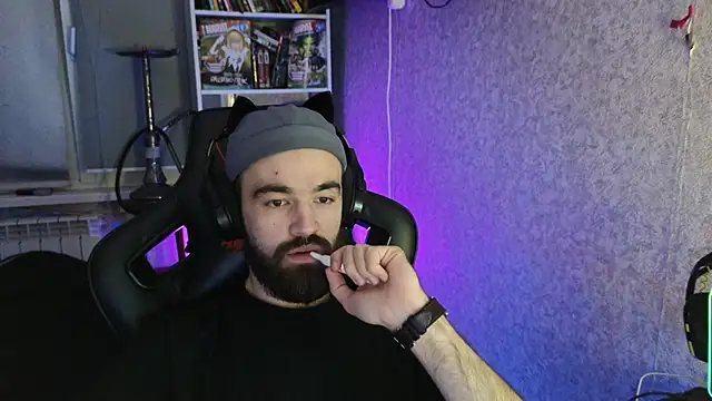 Nik Namee online show from November 2025 03:49:02 PM