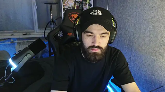 Nik Namee online show from November 2025 09:51:02 PM