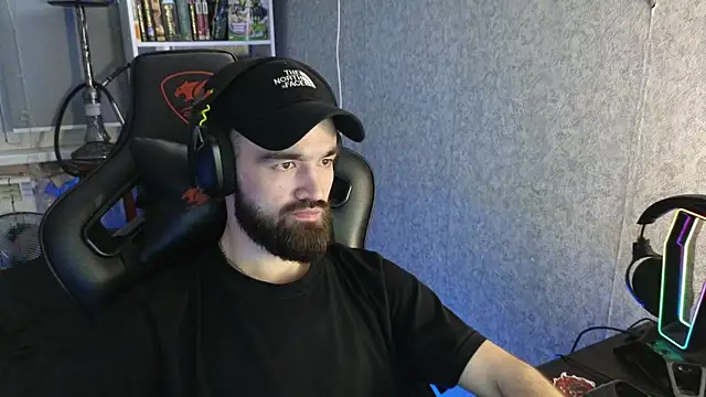 Nik Namee online show from November 2025 05:24:01 PM