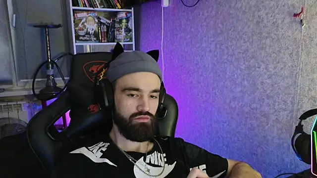 Nik Namee online show from November 2025 05:18:02 PM