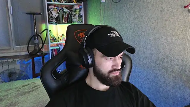 Nik Namee online show from December 2025 03:55:01 PM