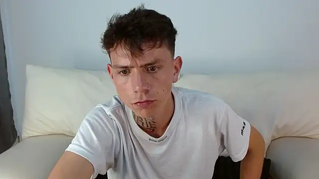 hot teo  online show from January 2026 05:27:02 PM