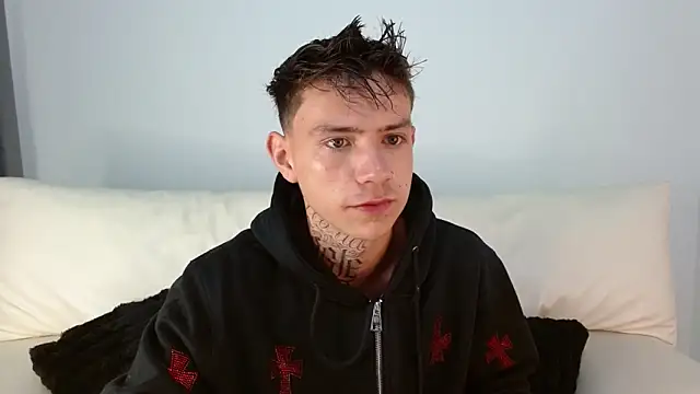 hot teo  online show from January 2026 11:03:02 AM