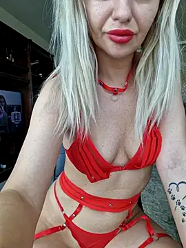 Snapshot of BritanyVegas chatting on June 2026 12:00:02 PM BritanyVegas online show from June 2026 12:00:02 PM