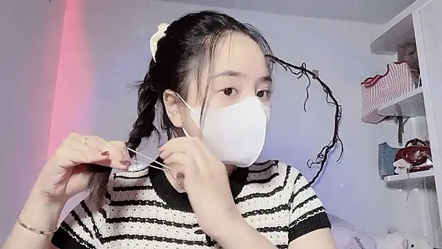 BeChinh Lee online show from February 2026 05:10:02 AM