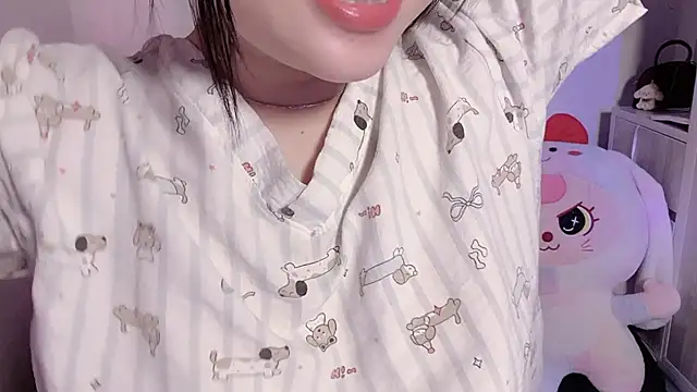 BeChinh Lee online show from June 2026 05:21:02 PM