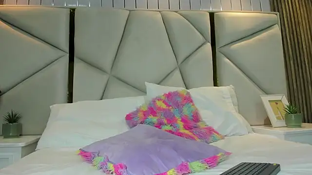 rebeca brown  online show from March 2026 11:58:02 AM