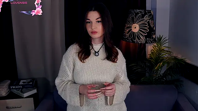 TheoPeecha online show from October 2025 11:00:02 AM
