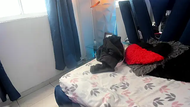 pamela velazco online show from November 2025 01:06:02 PM