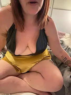 BbwGreenEyes69  online show from May 2026 11:43:02 PM