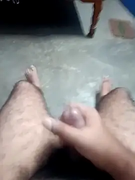 Snapshot of TrainedBend28 chatting on November 2025 05:50:01 PM TrainedBend28 online show from November 2025 05:50:01 PM