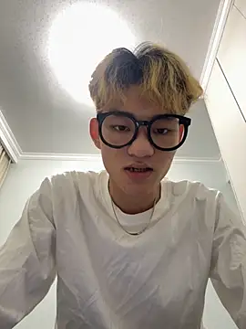 Snapshot of sexyboy-lele chatting on October 2025 12:17:02 PM sexyboy-lele online show from October 2025 12:17:02 PM