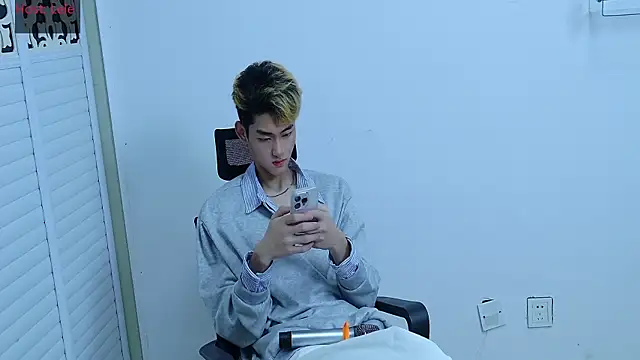 Snapshot of sexyboy-lele chatting on October 2025 11:12:02 AM sexyboy-lele online show from October 2025 11:12:02 AM