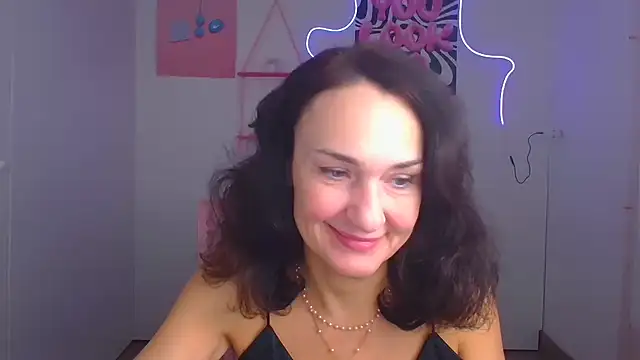 Rosie Rosee online show from April 2026 11:28:01 AM