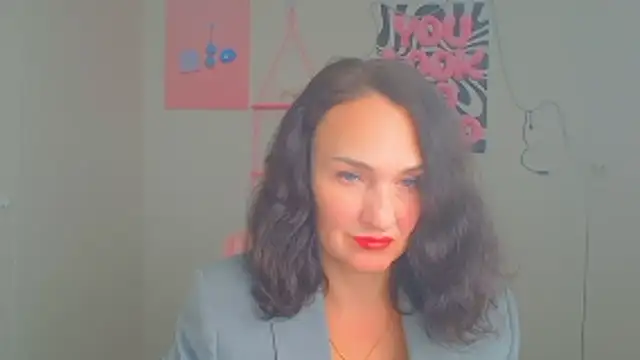 Rosie Rosee online show from April 2026 06:42:01 PM