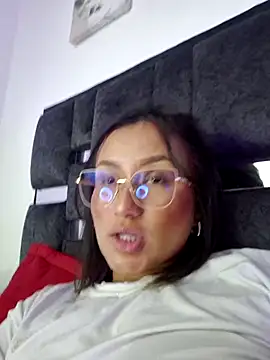 Snapshot of SussySunny_ chatting on October 2025 11:05:01 PM SussySunny online show from October 2025 11:05:01 PM