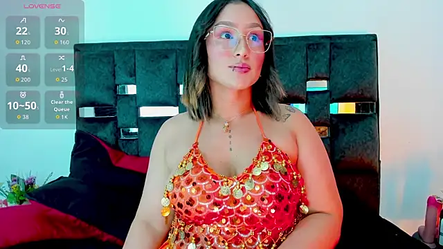 Snapshot of SussySunny_ chatting on October 2025 04:47:01 PM SussySunny online show from October 2025 04:47:01 PM