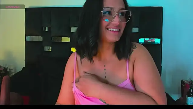 Snapshot of SussySunny_ chatting on May 2026 02:40:02 AM SussySunny online show from May 2026 02:40:02 AM