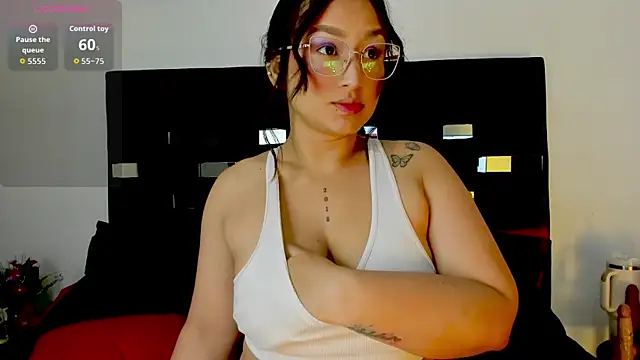 SussySunny  online show from October 2025 02:02:02 AM