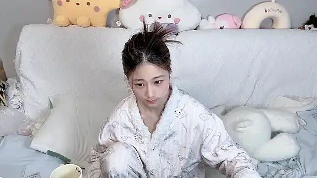 xiaoguaiss online show from January 2026 12:53:01 PM