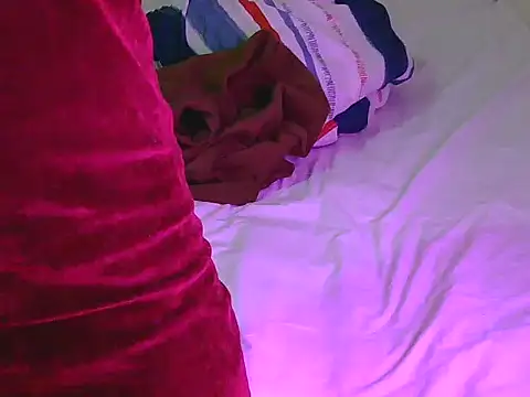 BabeLulu online show from October 2025 01:27:02 AM