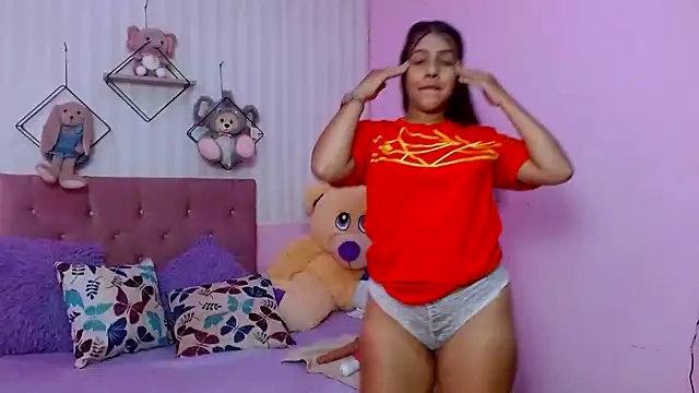 Snapshot of zara_cute chatting on October 2025 06:20:02 PM zara cute online show from October 2025 06:20:02 PM